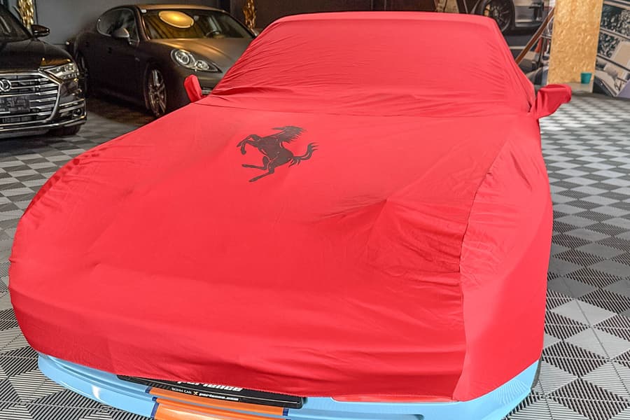 Fahrzeuggarage Ferrari